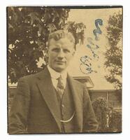 Portrait of Dr Paul Ernest Voss [ jpg ]