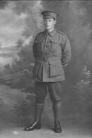 Tompson, L W C.jpg [ scanned_images jpg 170850 ]