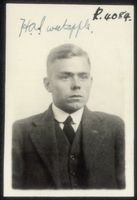 Portrait of Dr Harold Agar Sweetapple [ jpg ]