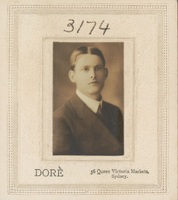 Portrait of Eric Lloyd Hutchinson [ jpg ]