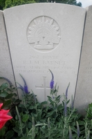 Headstone of Robert James Macgregor BARNET, Lijssenthoek Military Cemetery, Belgium [ jpg ]