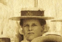 1907AnnieLaurieEdwards courtesy Julie Daly at Abbotsleigh [ jpg ]