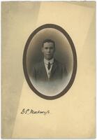 Portrait of Dr Donald Stewart Mackenzie [ jpg ]