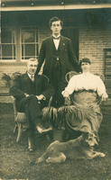 Photo of Mr & Mrs Hains with possibly Clarence [ jpg ]
