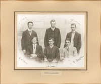 Graduates - WM Sinclair Back Row Centre [ jpg ]