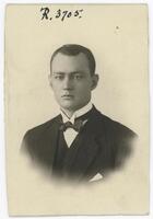 Portrait of Dr Henry Vicars Gillies [ jpg ]