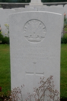 Headstone of Lewis Marsden BULL, Roisel Communal Cemetery, France [ jpg ]