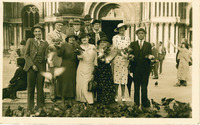Postcard of unidentified group in Venice [ jpg ]